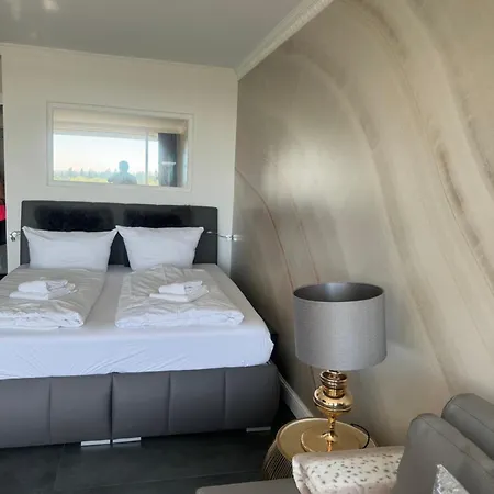 Tiffanys Ferienapartments In Der Privatresidenz Des Plaza Premium Timmendorfer Timmendorfer Strand