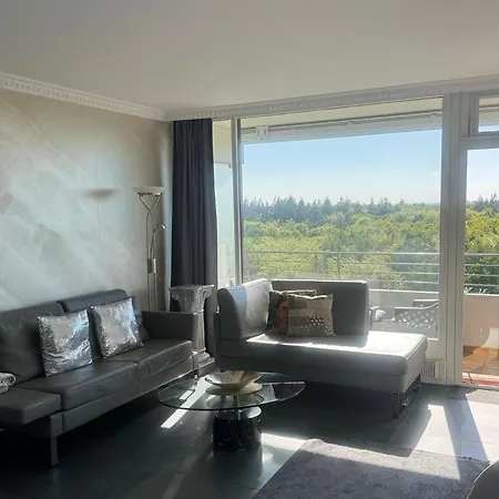 Tiffanys Ferienapartments In Der Privatresidenz Des Plaza Premium Timmendorfer Apartment