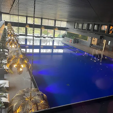 Tiffanys Ferienapartments In Der Privatresidenz Des Plaza Premium Timmendorfer Apartment *