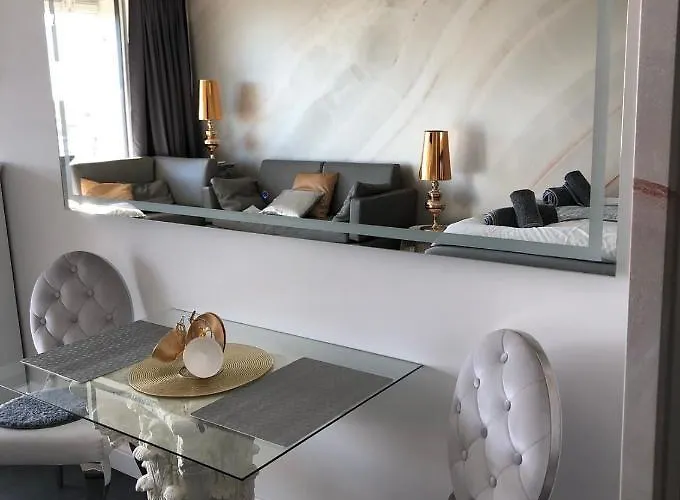 Tiffanys Ferienapartments In Der Privatresidenz Des Plaza Premium Timmendorfer