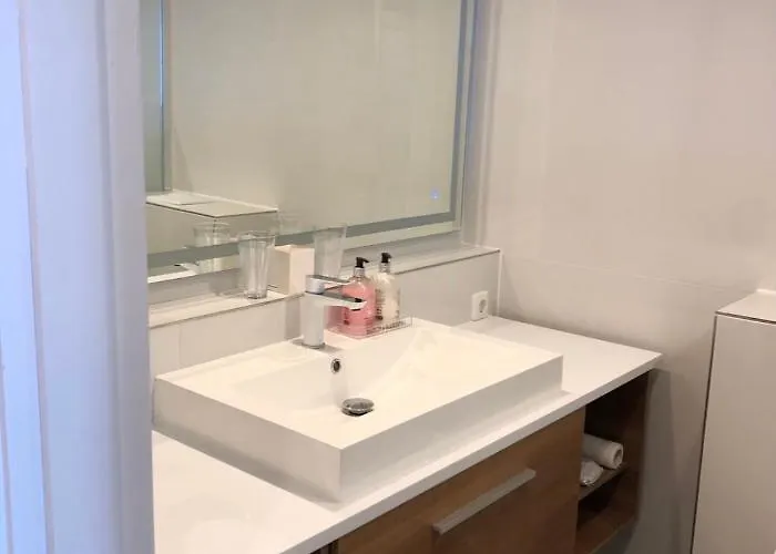 Tiffanys Ferienapartments In Der Privatresidenz Des Plaza Premium Timmendorfer *